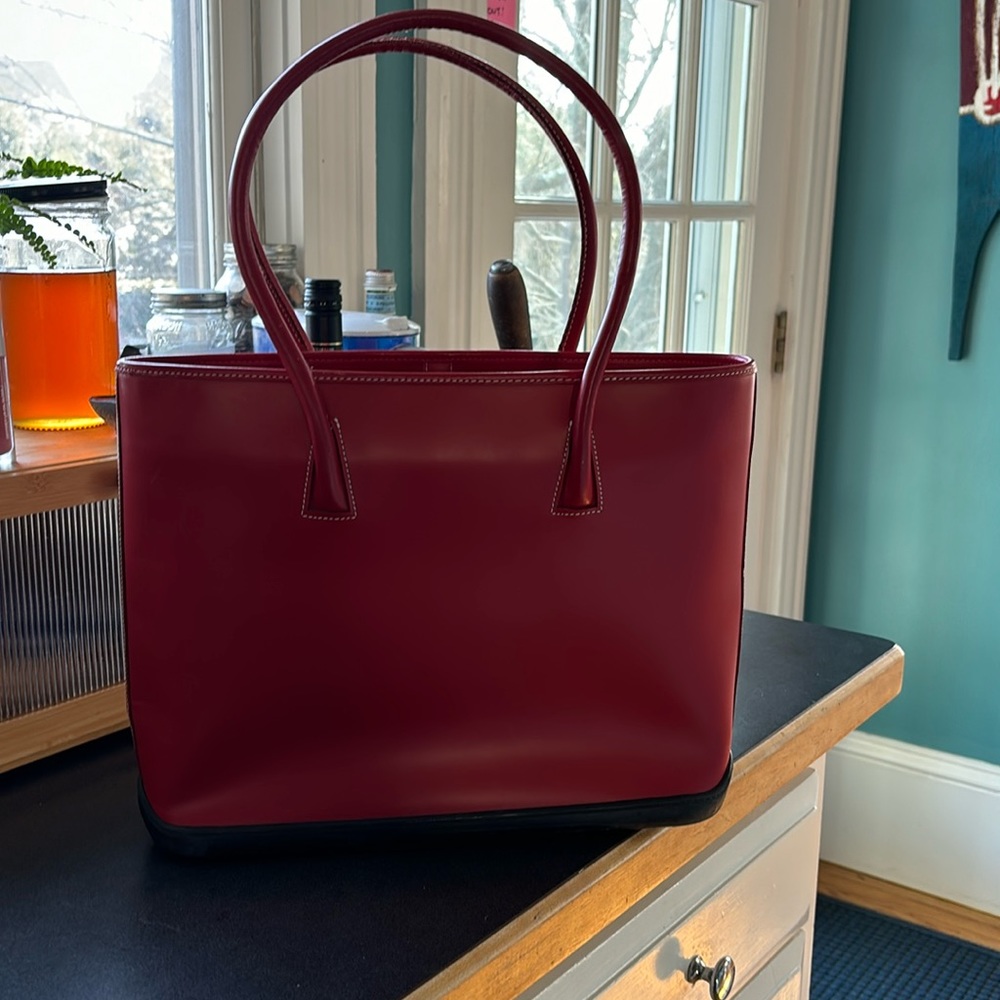 Dooney Bourke parasol hand bag. Cherry red, white stitching, rubber bottom - Picture 2 of 5